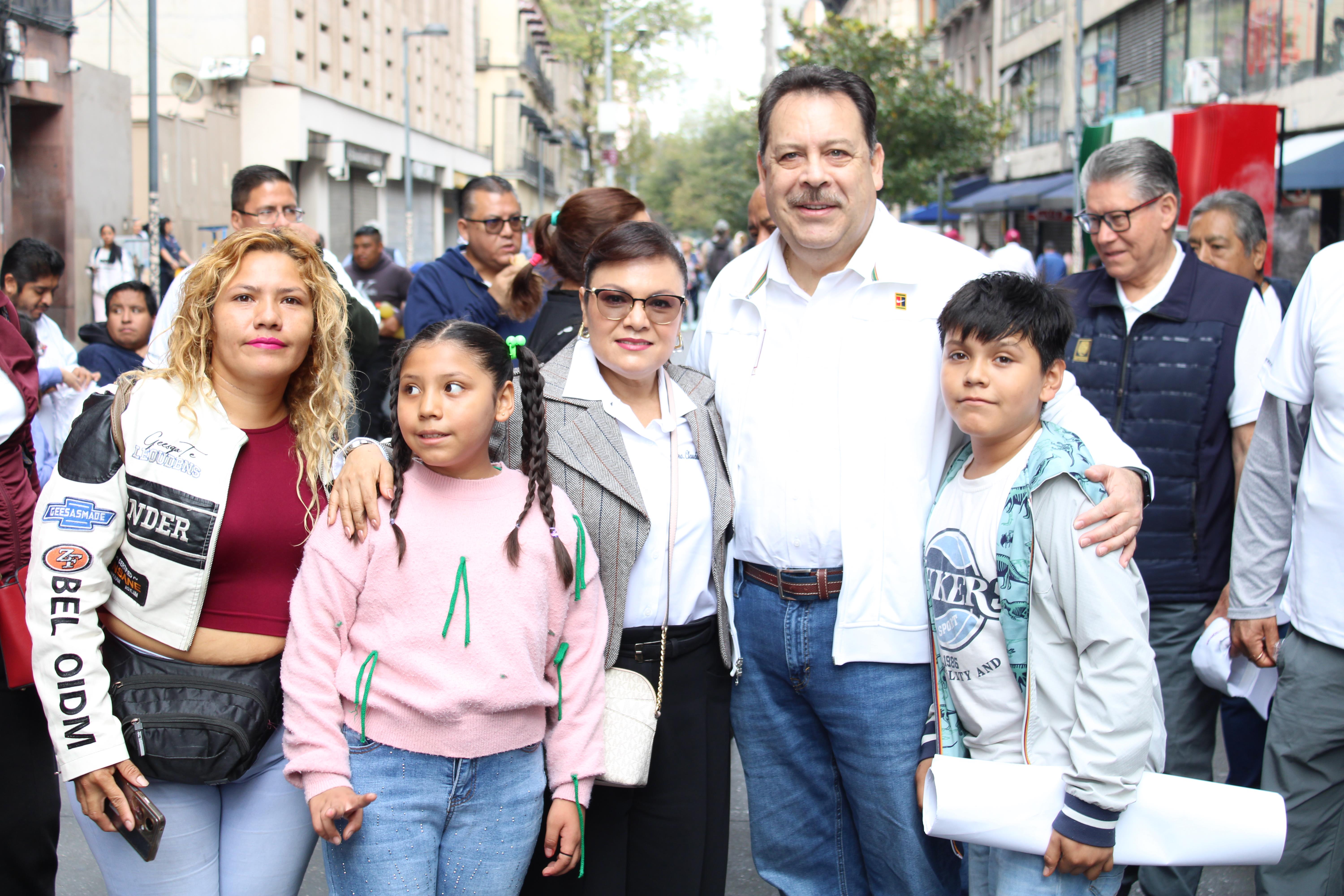 Asamblea informativa de la presidenta Claudia Sheinbaum Pardo en el Zócalo de la Ciudad de México 